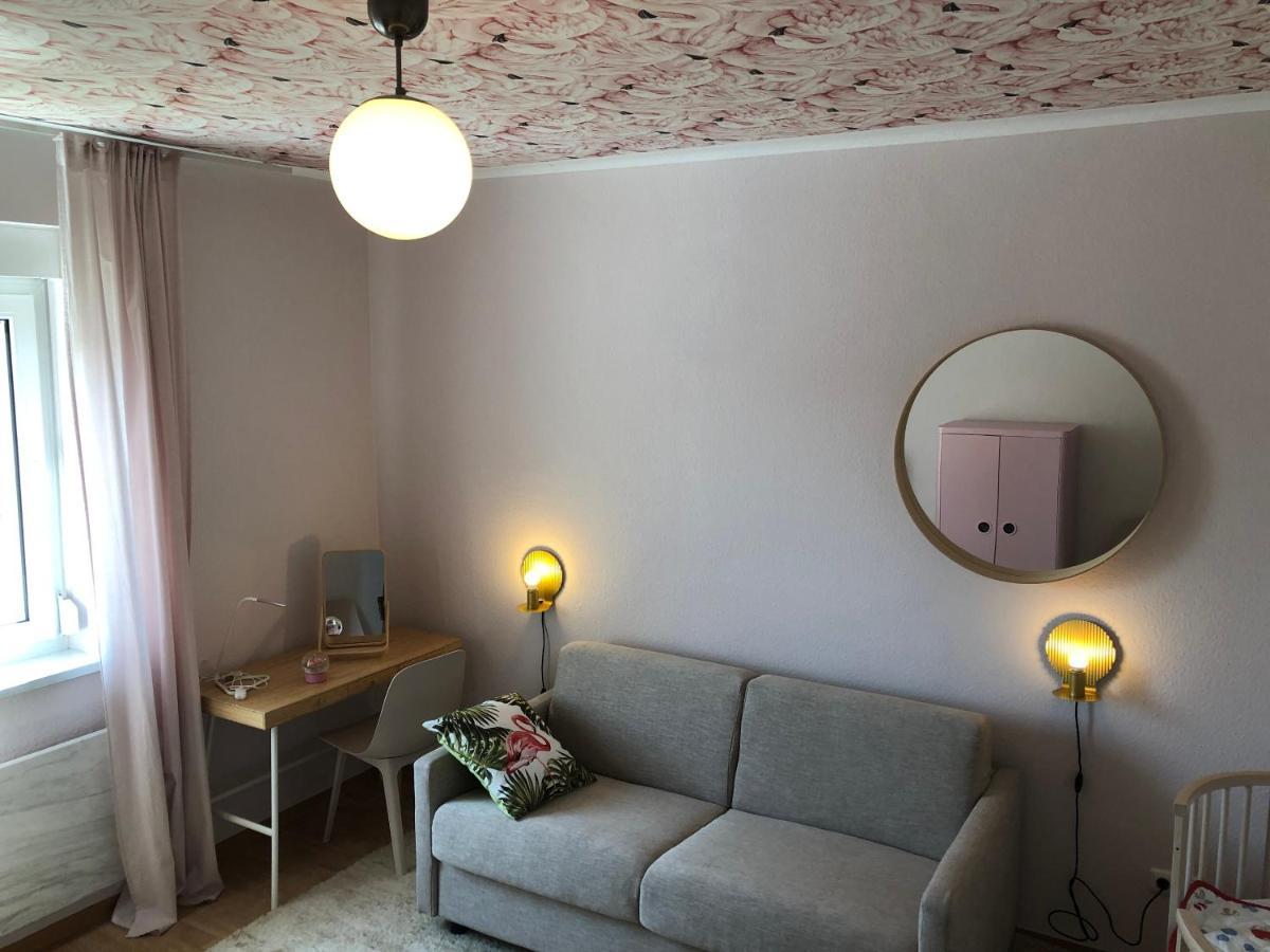 Altstadt Naehe 7 Min Fussweg Ueber Alte Maibruecke Zu Pension Mit Balkon & Garten, Ideal For Long Stay, Relocation Ochsenfurt Exteriér fotografie