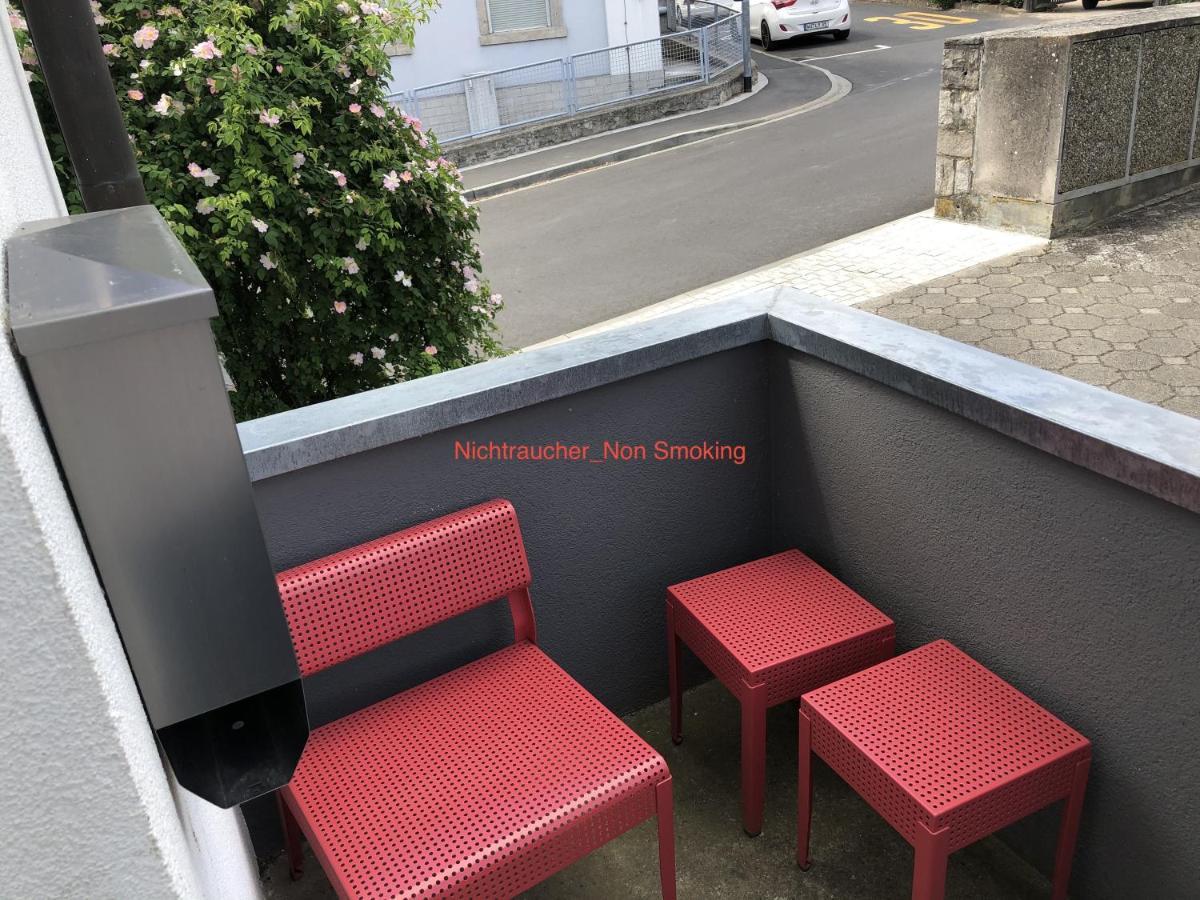 Altstadt Naehe 7 Min Fussweg Ueber Alte Maibruecke Zu Pension Mit Balkon & Garten, Ideal For Long Stay, Relocation Ochsenfurt Exteriér fotografie