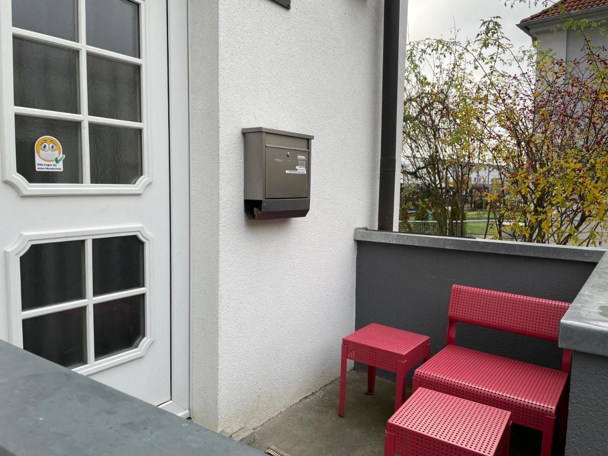 Altstadt Naehe 7 Min Fussweg Ueber Alte Maibruecke Zu Pension Mit Balkon & Garten, Ideal For Long Stay, Relocation Ochsenfurt Exteriér fotografie