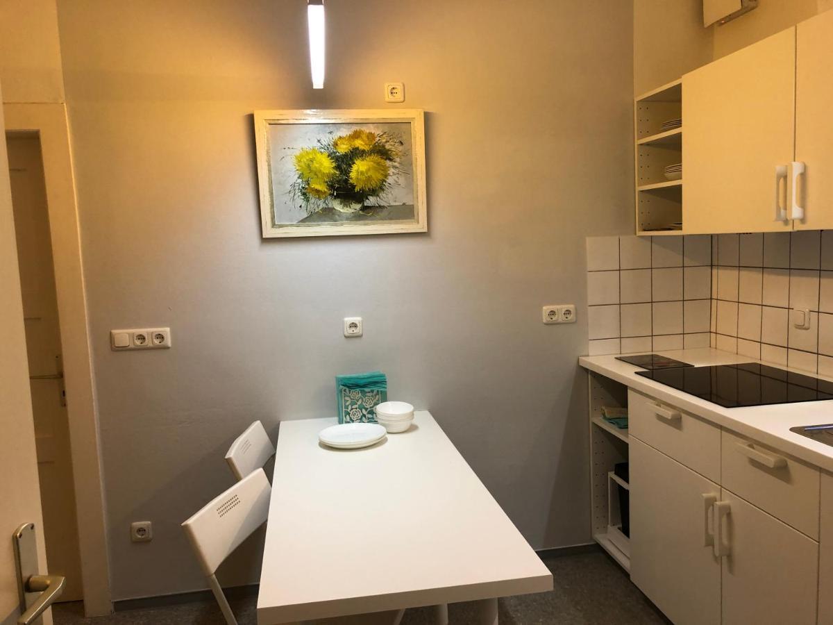 Altstadt Naehe 7 Min Fussweg Ueber Alte Maibruecke Zu Pension Mit Balkon & Garten, Ideal For Long Stay, Relocation Ochsenfurt Exteriér fotografie